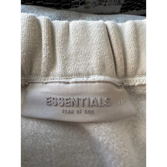 Women's Fear of God Essentials Fleece Mini Drawstring Skirt in Wheat size L - Picture 4 of 9